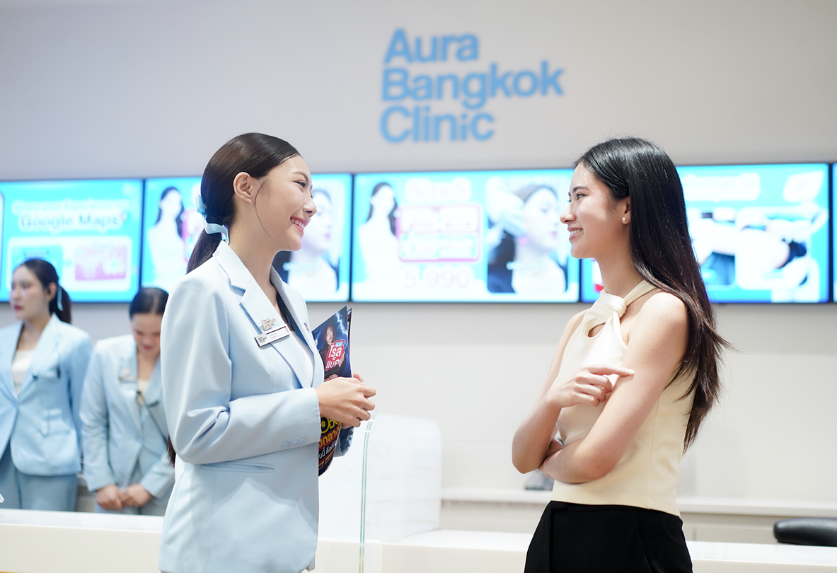 Examination room inside Aura Bangkok Clinic