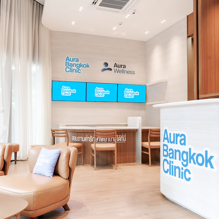 Aura Bangkok Clinic reception