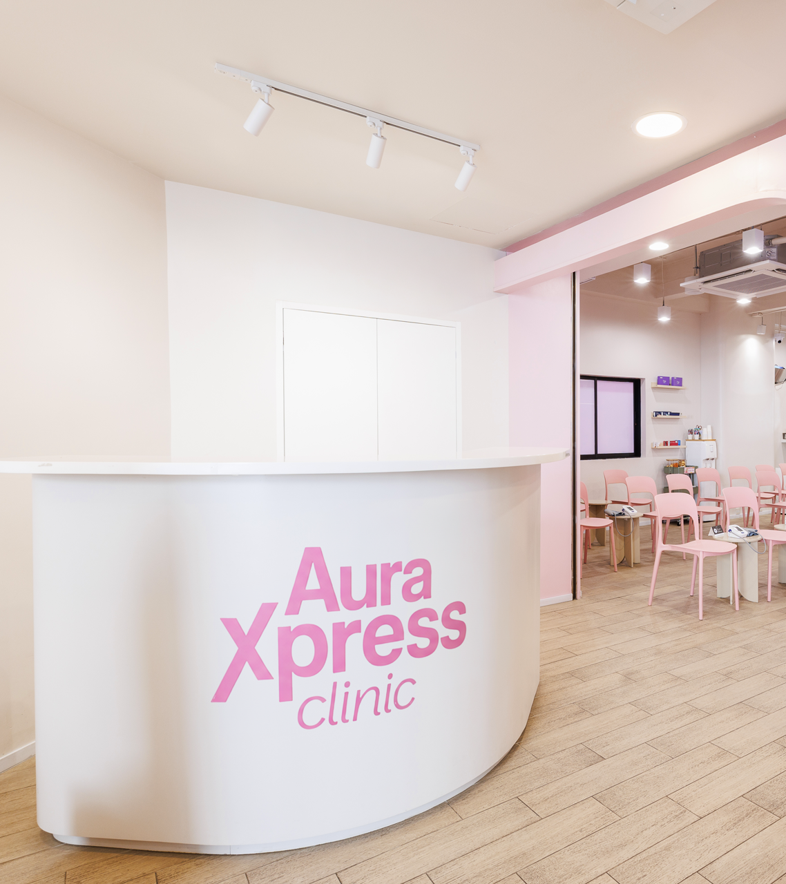 Xpress Clinic reception counter