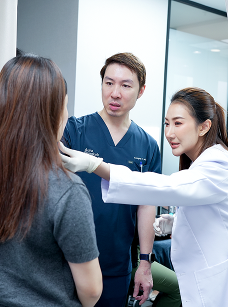 Doctor consulting with a guest