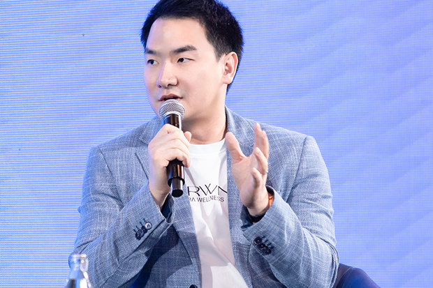 Creating a platform to share real experiences and pass on the drive to help Thai SMEs achieve breakthrough growth, through sessions where Aura shares its success secrets with over 50 clinic-owning doctors nationwide.