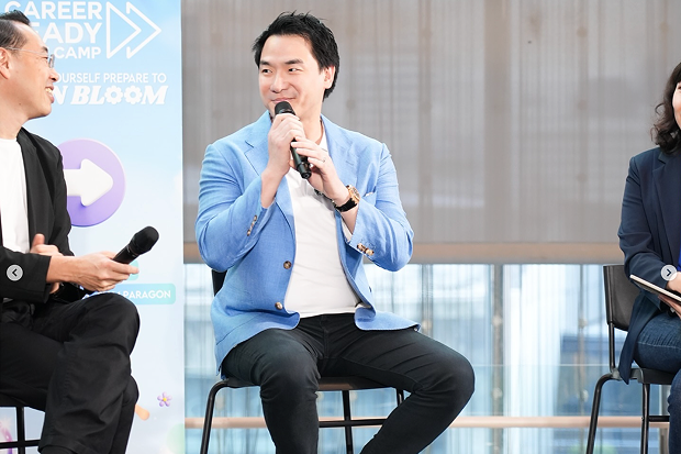 Creating a platform to share real experiences and pass on the drive to help Thai SMEs achieve breakthrough growth, through sessions where Aura shares its success secrets with over 50 clinic-owning doctors nationwide.